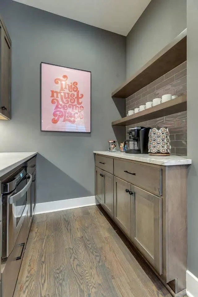 Dazzling Nashville Home - Minutes To - Broadway 4Br 4Ba Holiday home