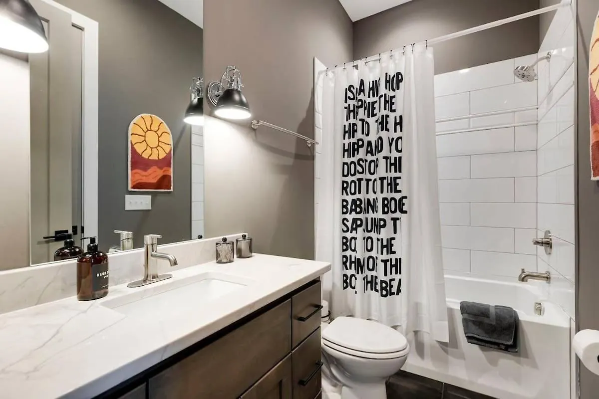 Dazzling Nashville Home - Minutes To - Broadway 4Br 4Ba USA